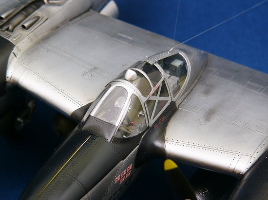Trumpeter 1/32 Lockheed P-38L-5-LO Lightning – image 7