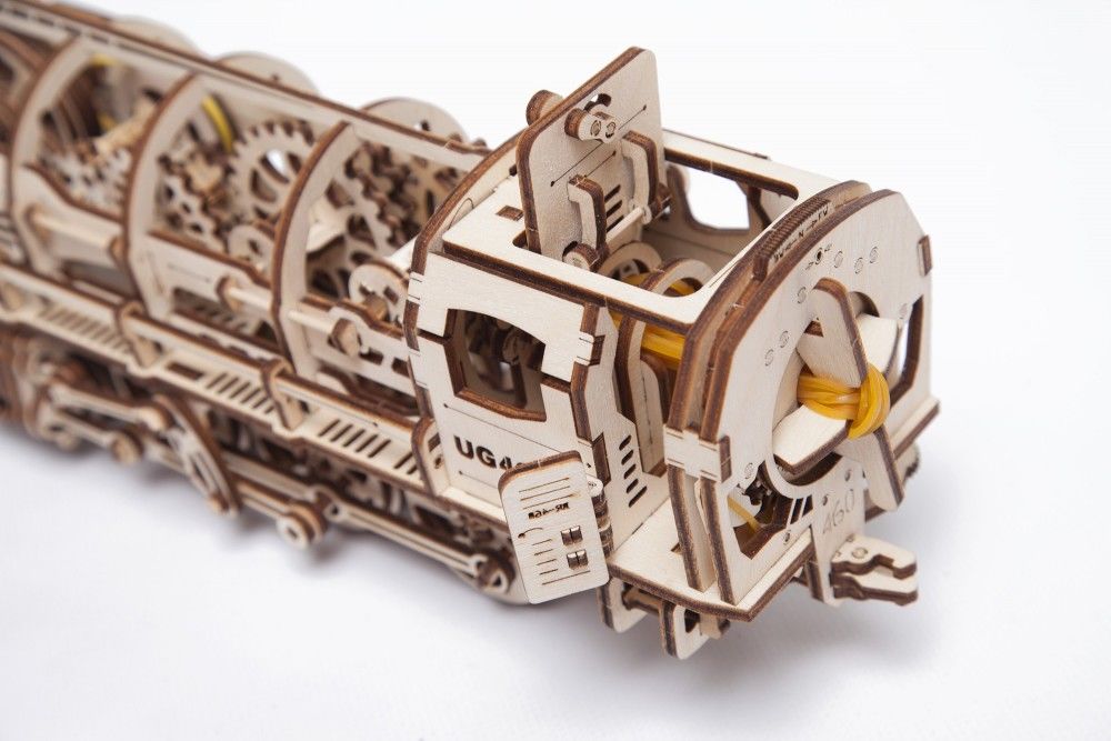 UGears Steam Locomotive with Tender - 443 pieces – image 6