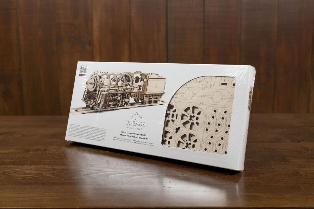 UGears Steam Locomotive with Tender - 443 pieces – image 7