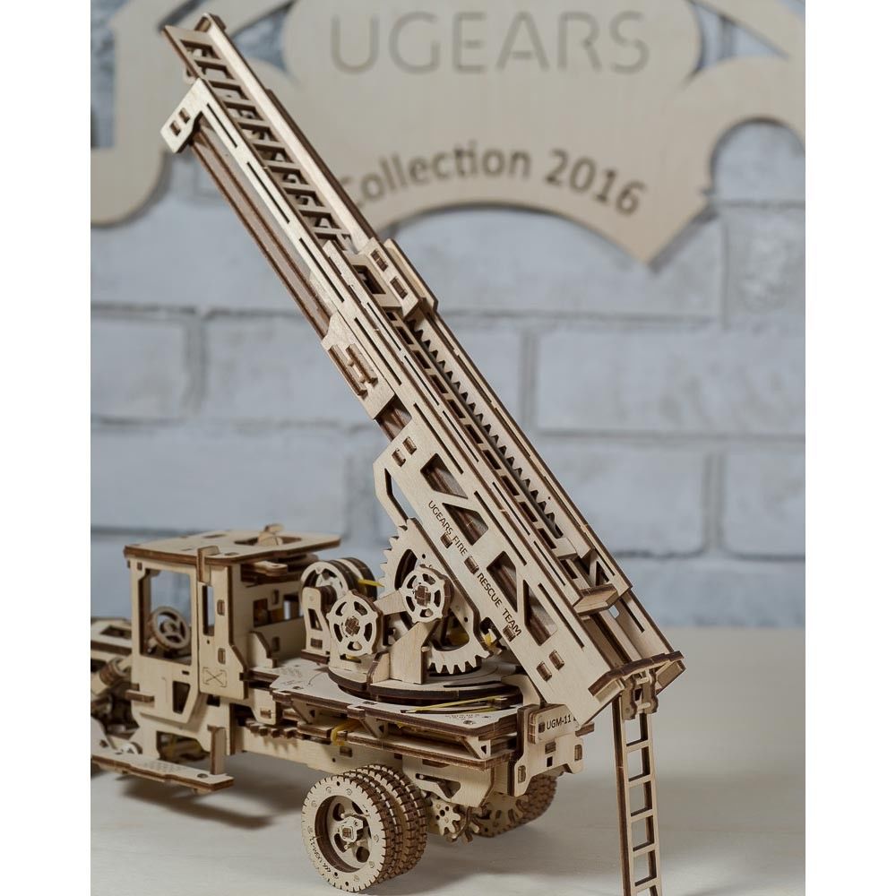 UGears Ladder Fire Truck - 537 pieces (Advanced) – image 2