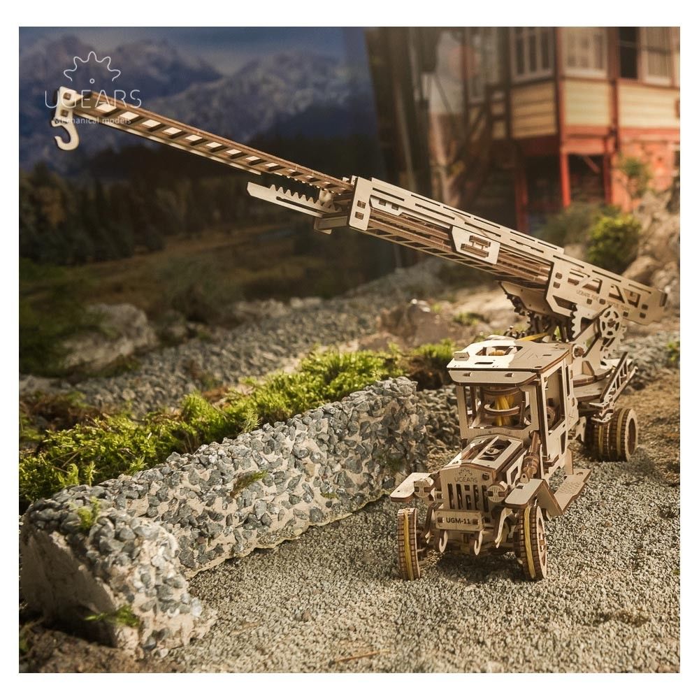 UGears Ladder Fire Truck - 537 pieces (Advanced) – image 5
