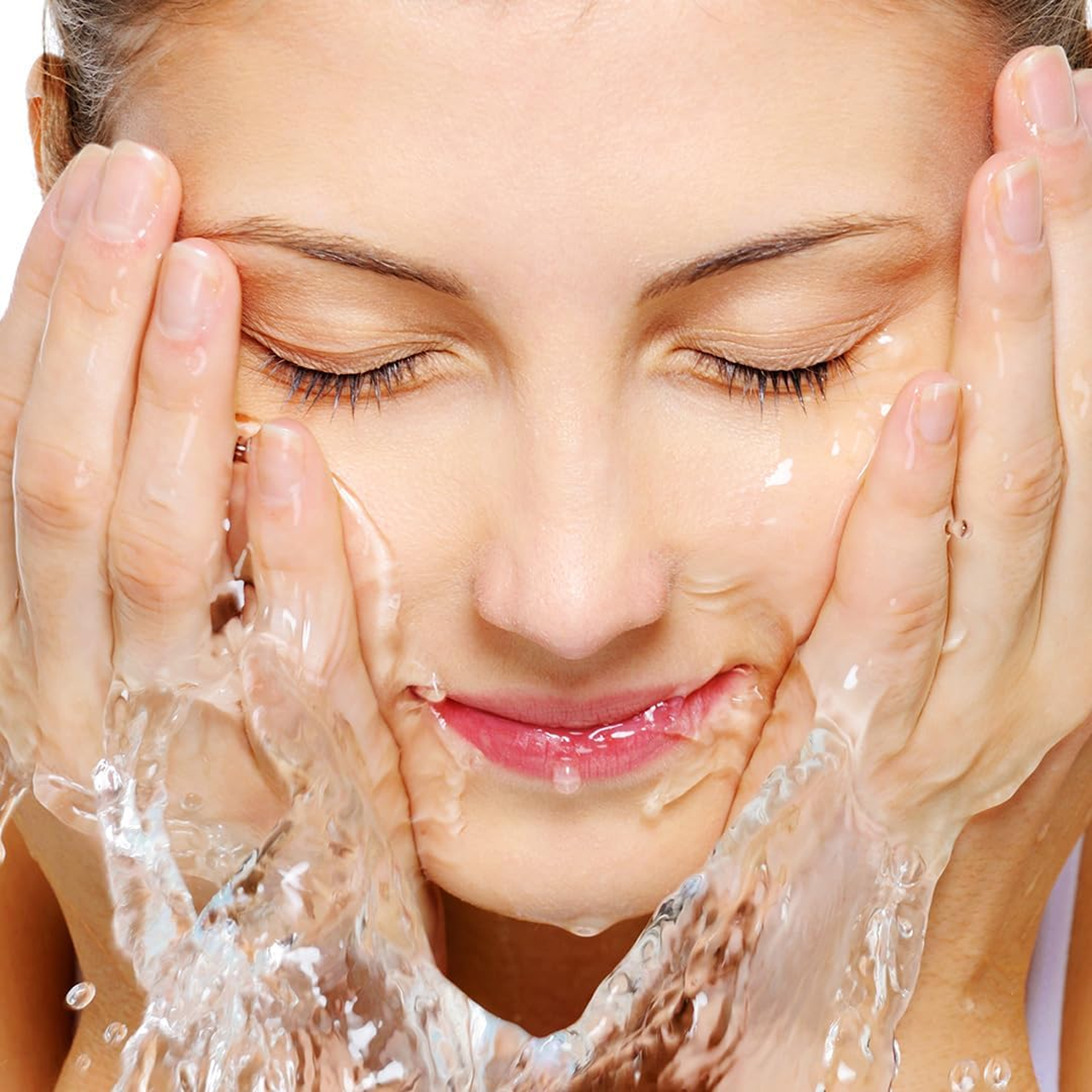 Refresh Botanicals - Hydrating Facial Cleanser, Cornflower & Cucumber | 100 mL – image 4